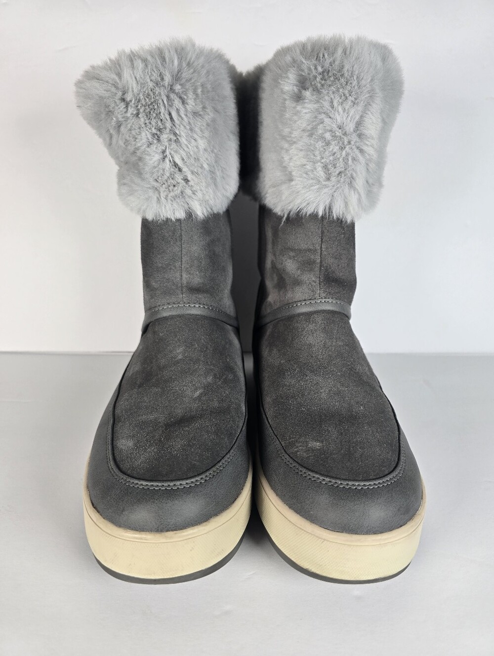 NWOT Koolaburra By UGG Women's Tynlee Boots In Stone Grey Faux Fur Cuff Size 9
